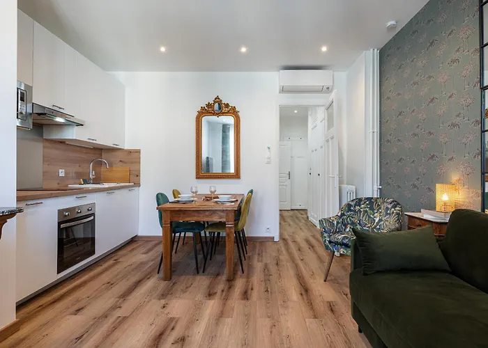 Apartman Centre - 10 Min - 5 Min Des Transports En Commun